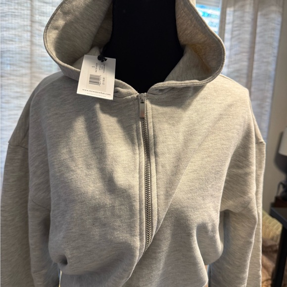 2 piece WE WORE WHAT NWT
Very nice set Retail 200+ - Picture 7 of 12